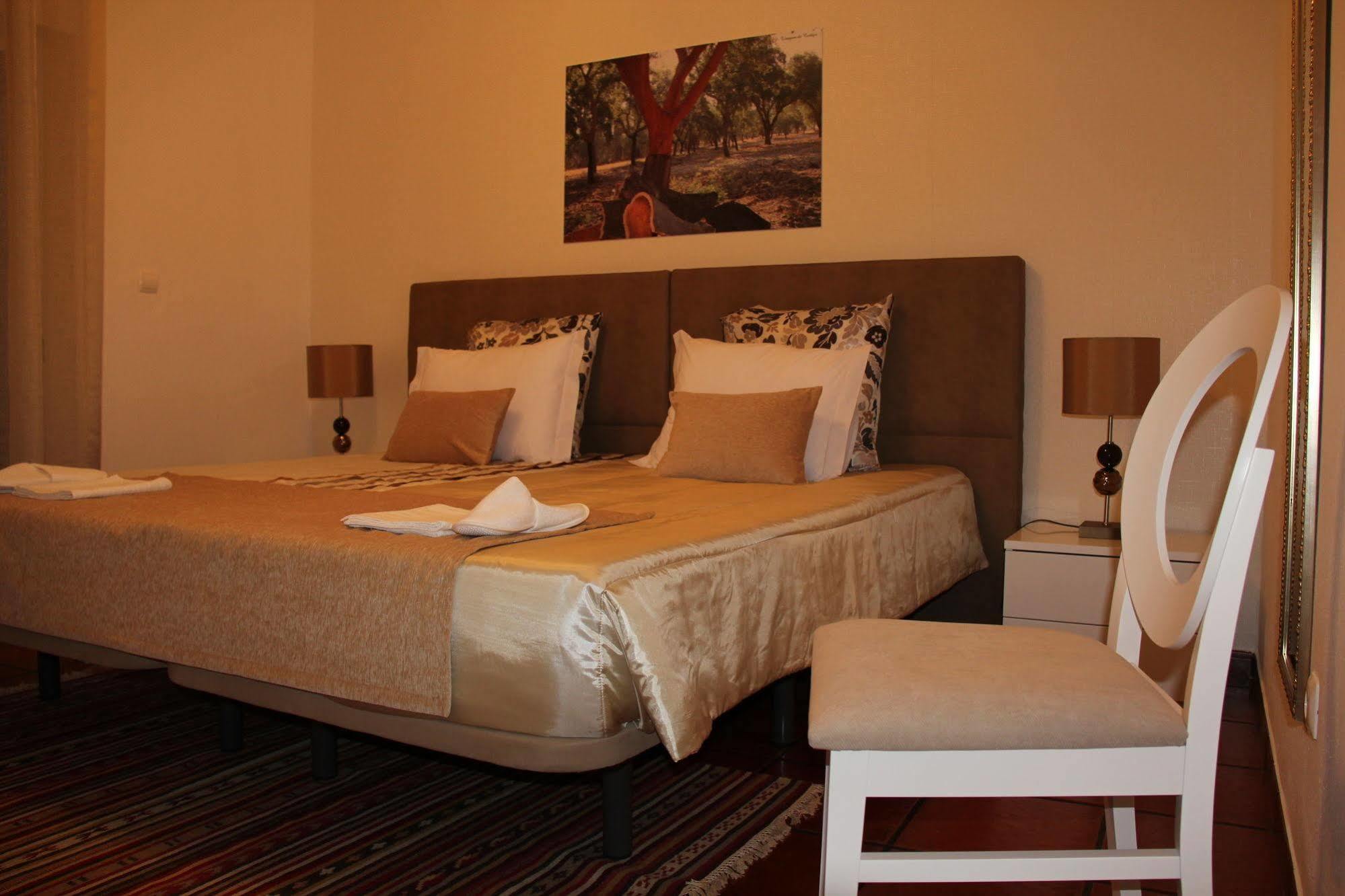 Casa Morgados - Grandola Guesthouse מראה חיצוני תמונה